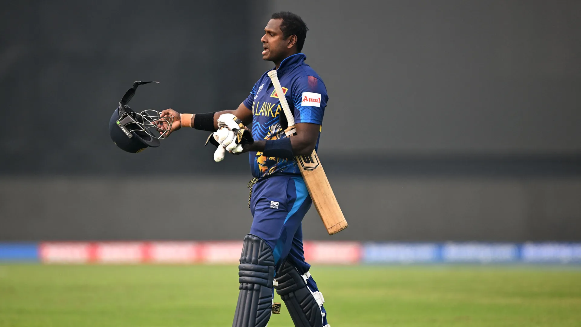 Angelo Mathews became the first cricketer to be TIMED OUT in the Cricket History.